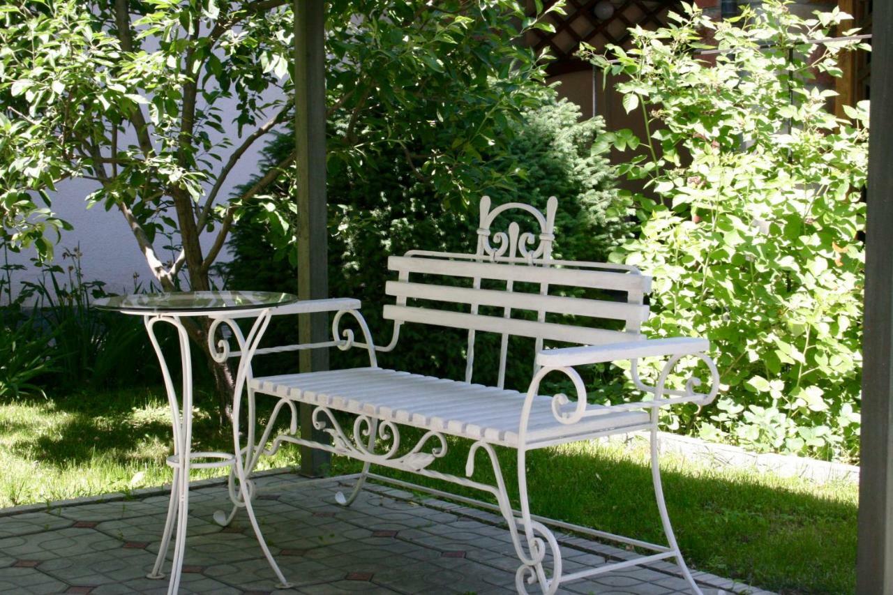 Astoria Garden Hotel Bishkek Exterior photo